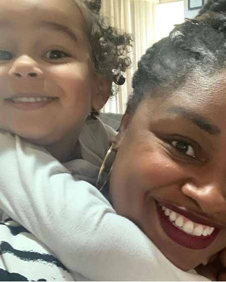 Dr.-Anjerrika-Bean-with-Child